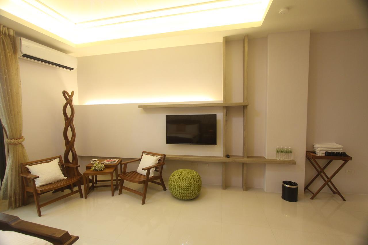 Mrs. Zhuang Homestay Hualien Buitenkant foto