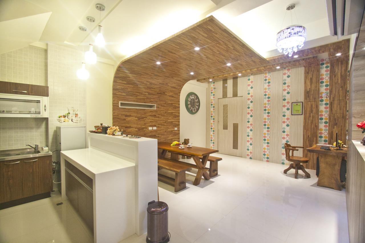 Mrs. Zhuang Homestay Hualien Buitenkant foto